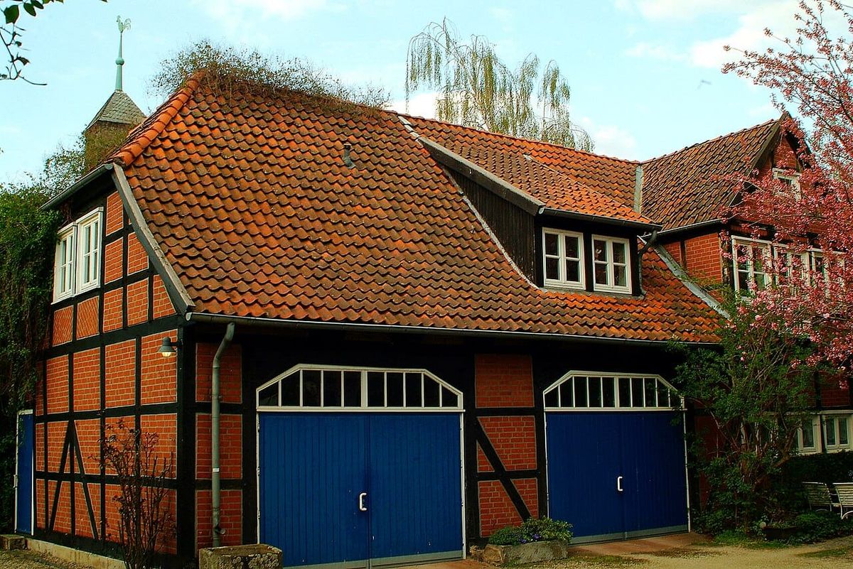 Ricklingen: Mann in Unterführung mit Pfefferspray angegriffen