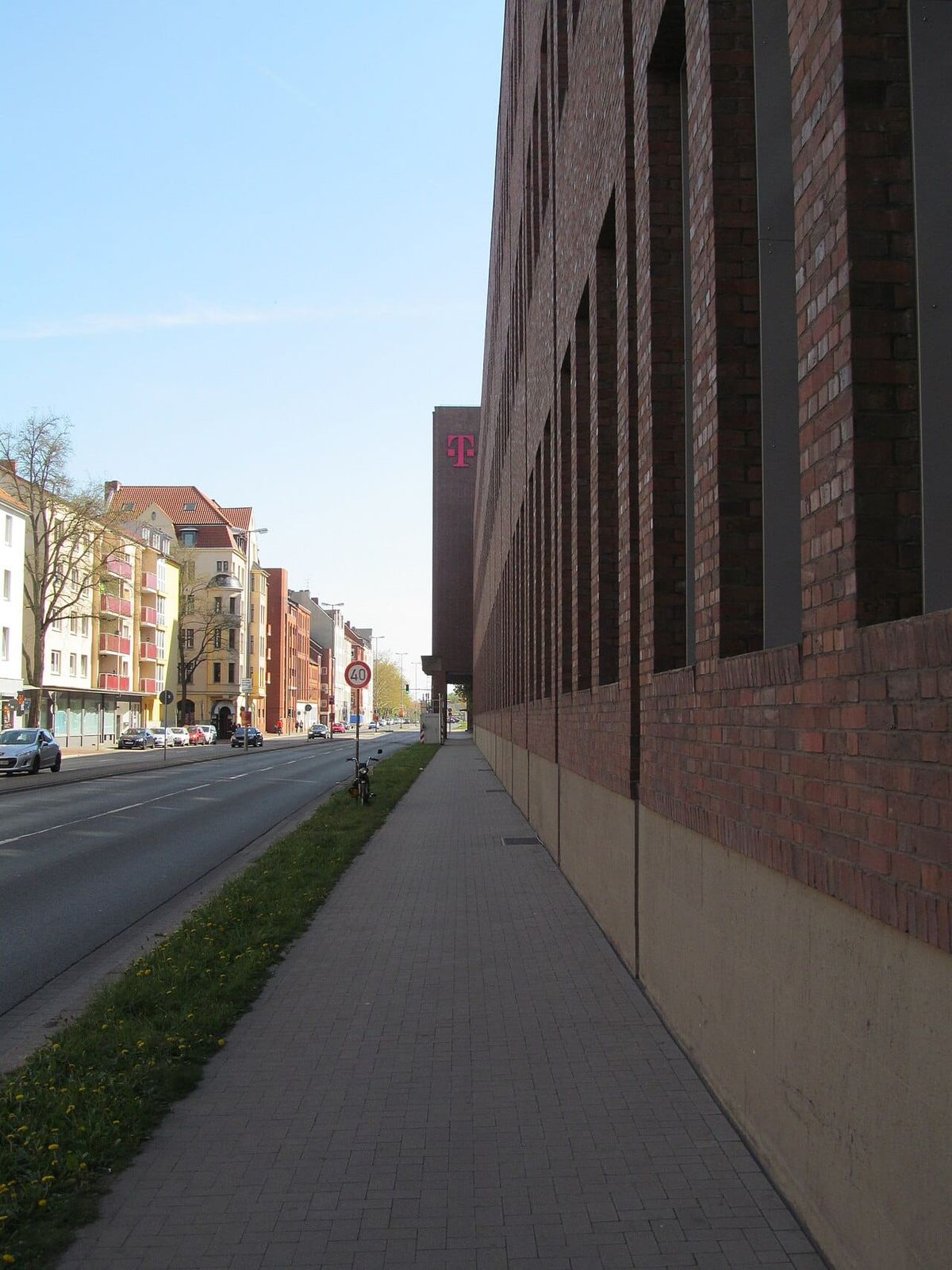 Verfolgungsfahrt endet am Deisterplatz in Flammen