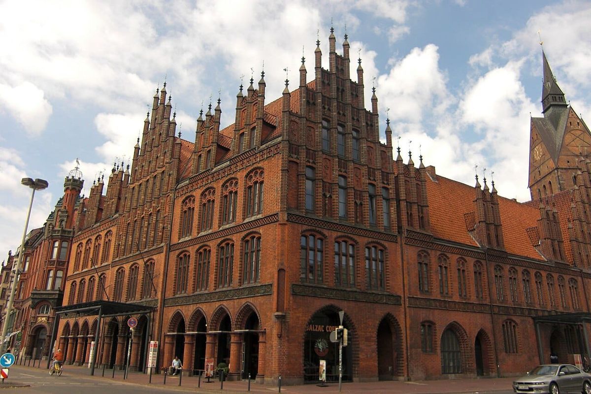 Nato-Empfang im Alten Rathaus: Linke fragt nach Kosten und Sicherheit