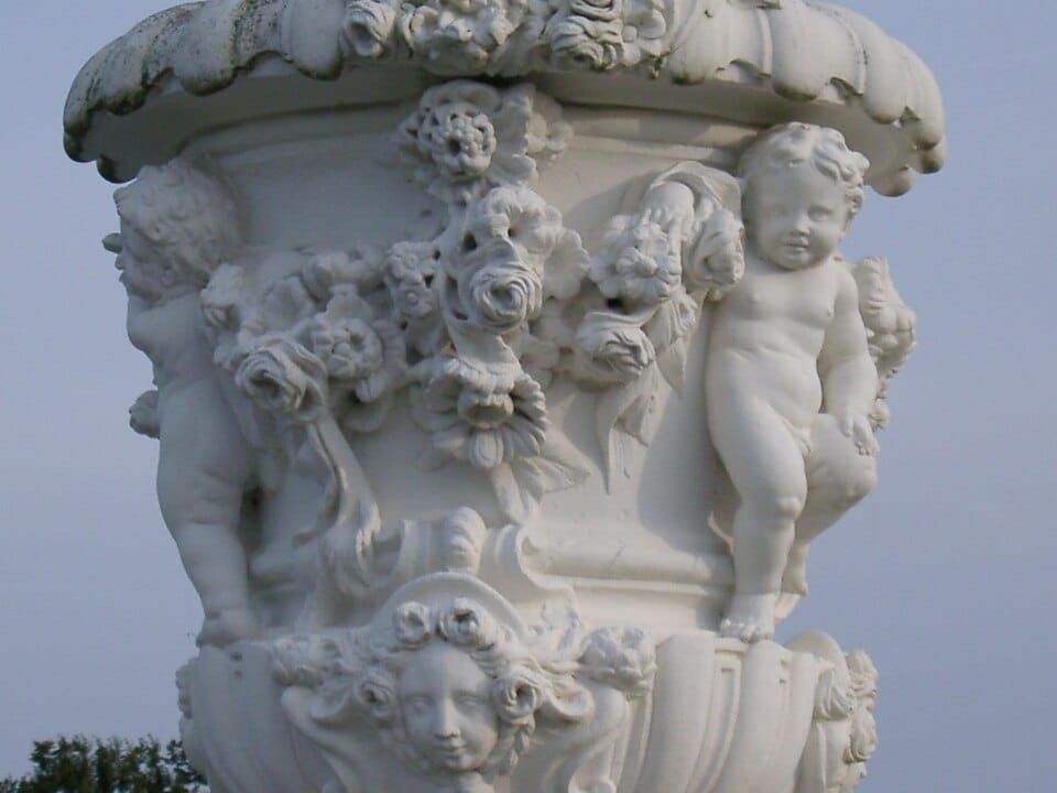 Herrenhäuser Gärten im April: Ostern, Illumination und Pflanzenaquarelle