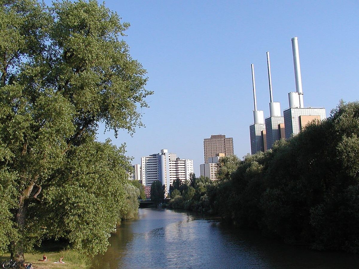 Frontalzusammenstoß in Linden-Nord — vier Verletzte