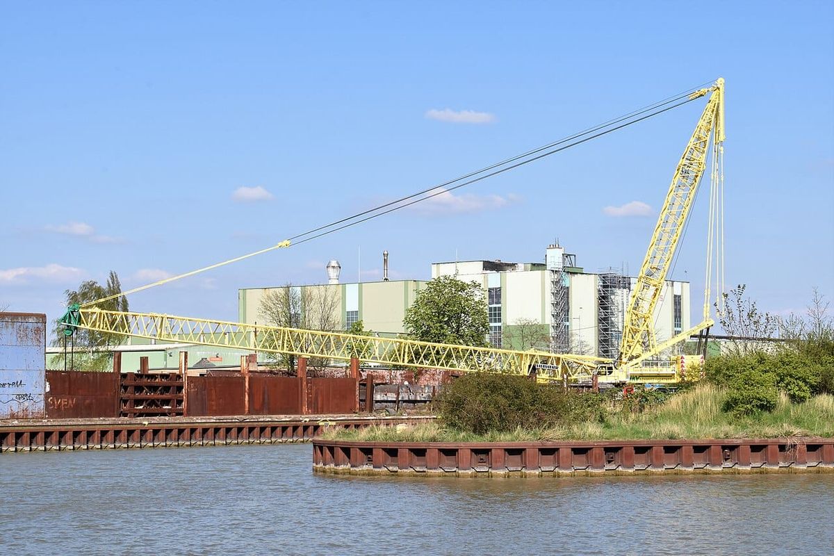 Verwaltung antwortet auf Geruchsbeschwerden zu Befesa am Brink-Hafen