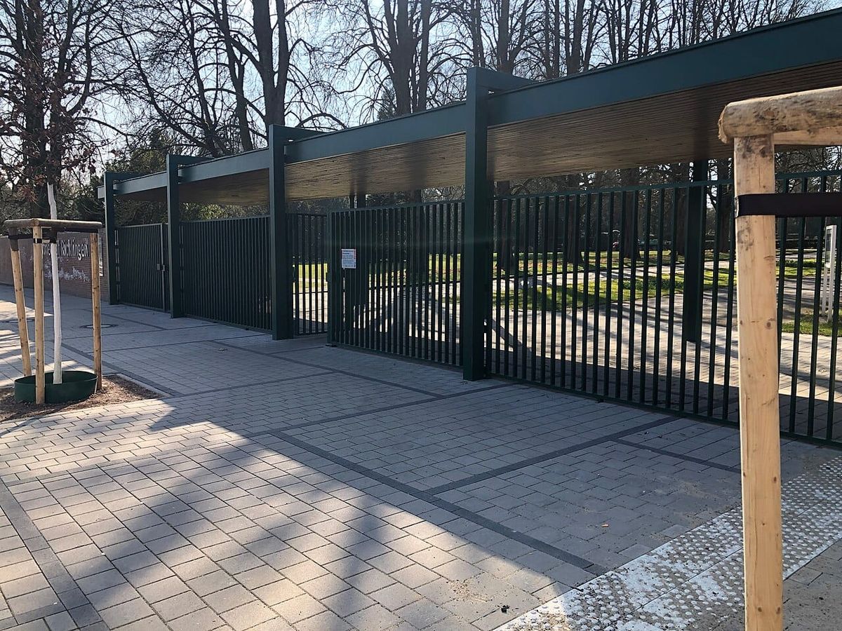 Führung über den Stadtfriedhof Ricklingen erinnert an Widerstandskämpfer