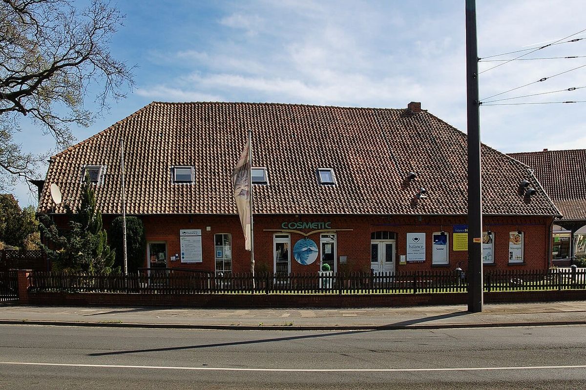 Messerangriff in Bothfeld: 18-Jähriger verletzt, Polizei ermittelt wegen versuchten Tötungsdelikts