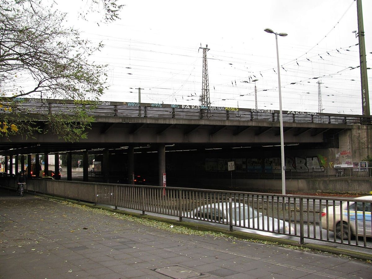 Celler Straße: Rad- und Fußweg hinter der Goseriede wird zum gemeinsamen Weg