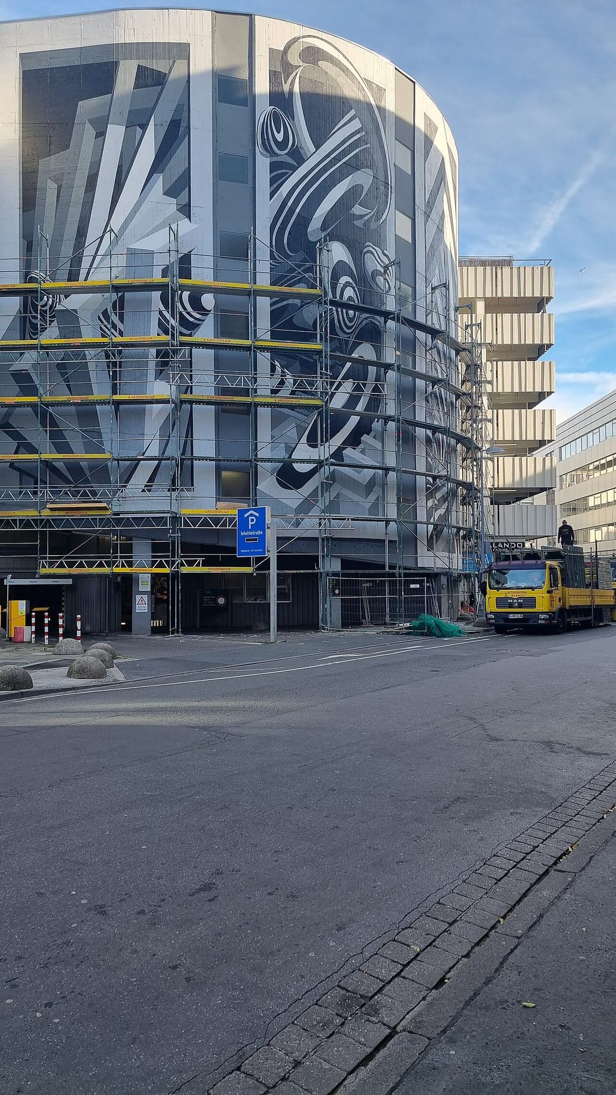 Spielothek in der Mehlstraße mit Messer überfallen