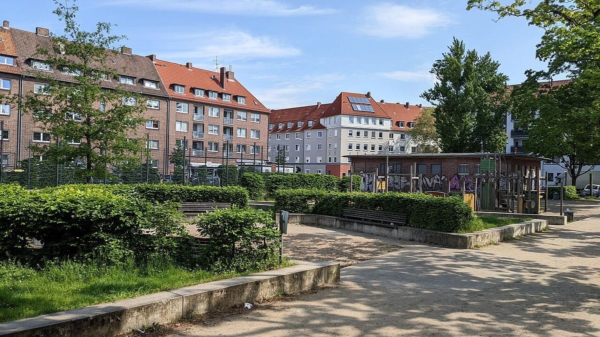 Grüne fordern Sonnenschutz und Trinkbrunnen am Jahnplatz