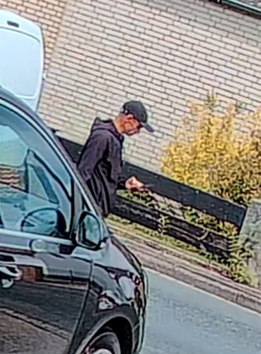Polizei fahndet mit Foto nach Trickbetrüger — 100.000 Euro Beute in Lehrte