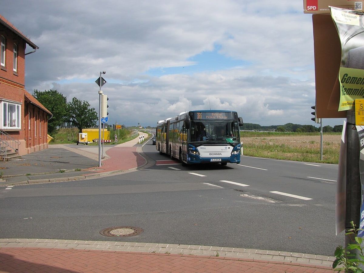 Warnstreik bei regiobus am Dienstag — ÜSTRA fährt planmäßig
