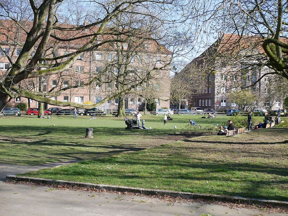 Bertha-von-Suttner-Platz in der Südstadt fertig umgestaltet