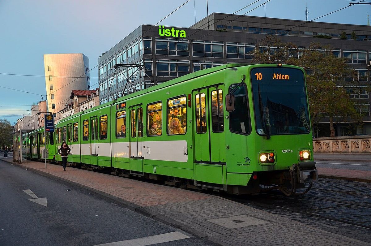Linien 10 und 12: Am Wochenende fahren Busse statt Bahnen