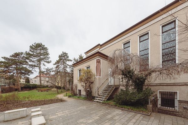 Hey, Sonntag: Poetry Slam zieht durch sechs Stadtteile