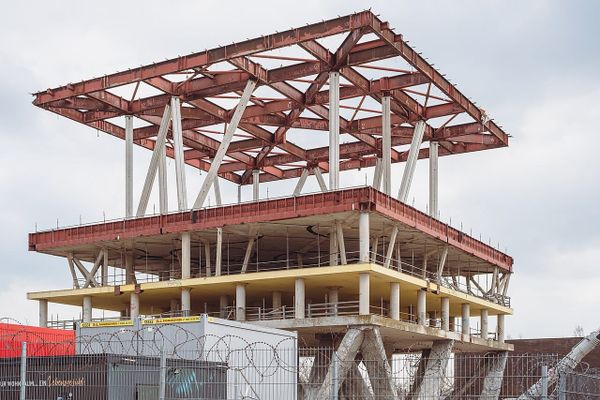 Hey, Dienstag: Buchläden unter Verdacht