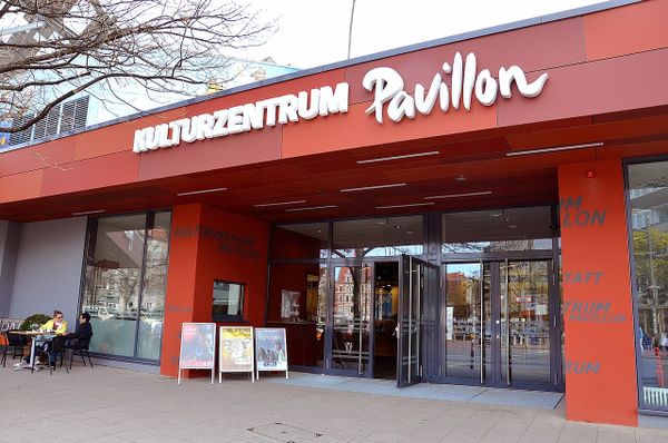 Poetry Slam-Meisterschaften 2026: Vorprogramm geht durch sechs Stadtteile