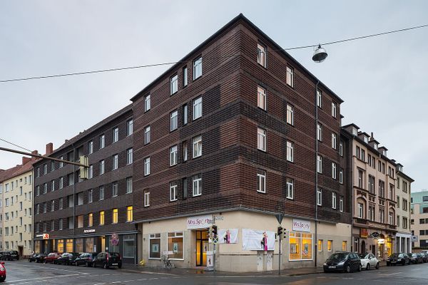 18 neue Bäume für die Voßstraße