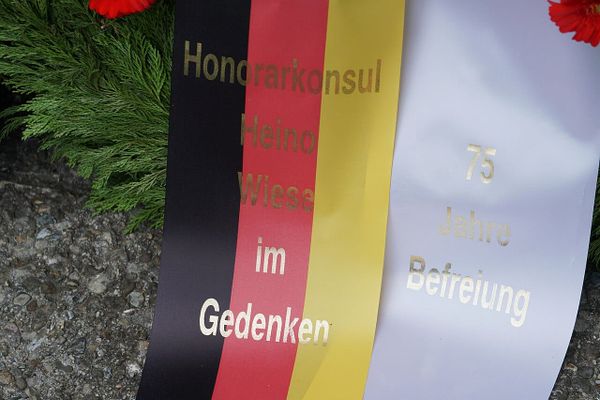 Gedenkveranstaltung zum 81. Jahrestag der Befreiung am Maschsee-Nordufer