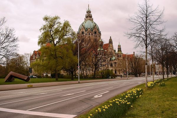 Friedrichswall: FDP will stillgelegte Busspur entsiegeln