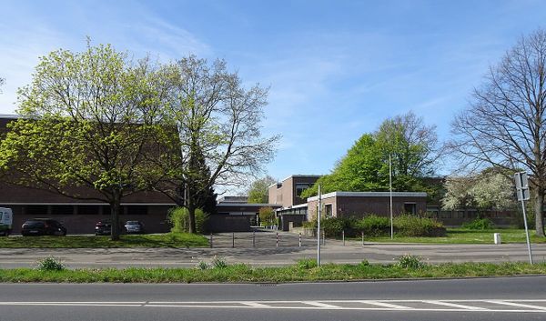 Herschelschule bezieht Interimsgebäude — Erweiterungsbau kommt in den Herbstferien