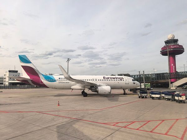 Hannover 96 eröffnet Erlebnisraum am Flughafen