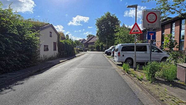 Elternhaltestelle Im Wiesenkampe ohne Vorwarnung eingerichtet