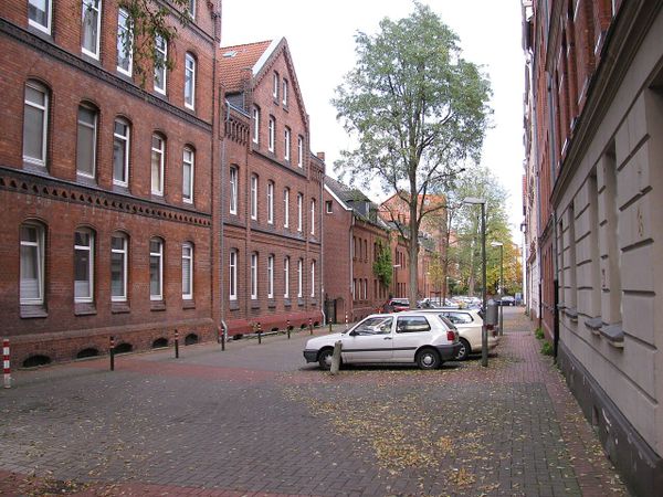 Zwischendecke in Linden-Süd eingestürzt — zwei Verletzte