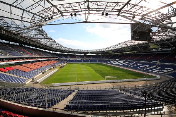 96 gegen Wolfsburg: Einlass ab 11.30 Uhr, Arena ausverkauft