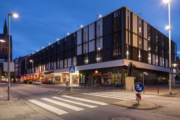 Dachgarten auf dem Parkhaus Schmiedestraße eröffnet