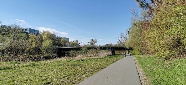 Stadtbahnen halten eine Woche nicht an der Stadionbrücke