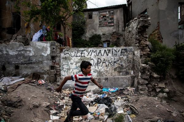 Through Daniel Rodrigues’ Lens: The Resilience of Syrian Refugees in Istanbul