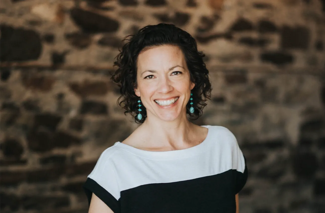 Governor Walz endorses Mayor Larson for re-election