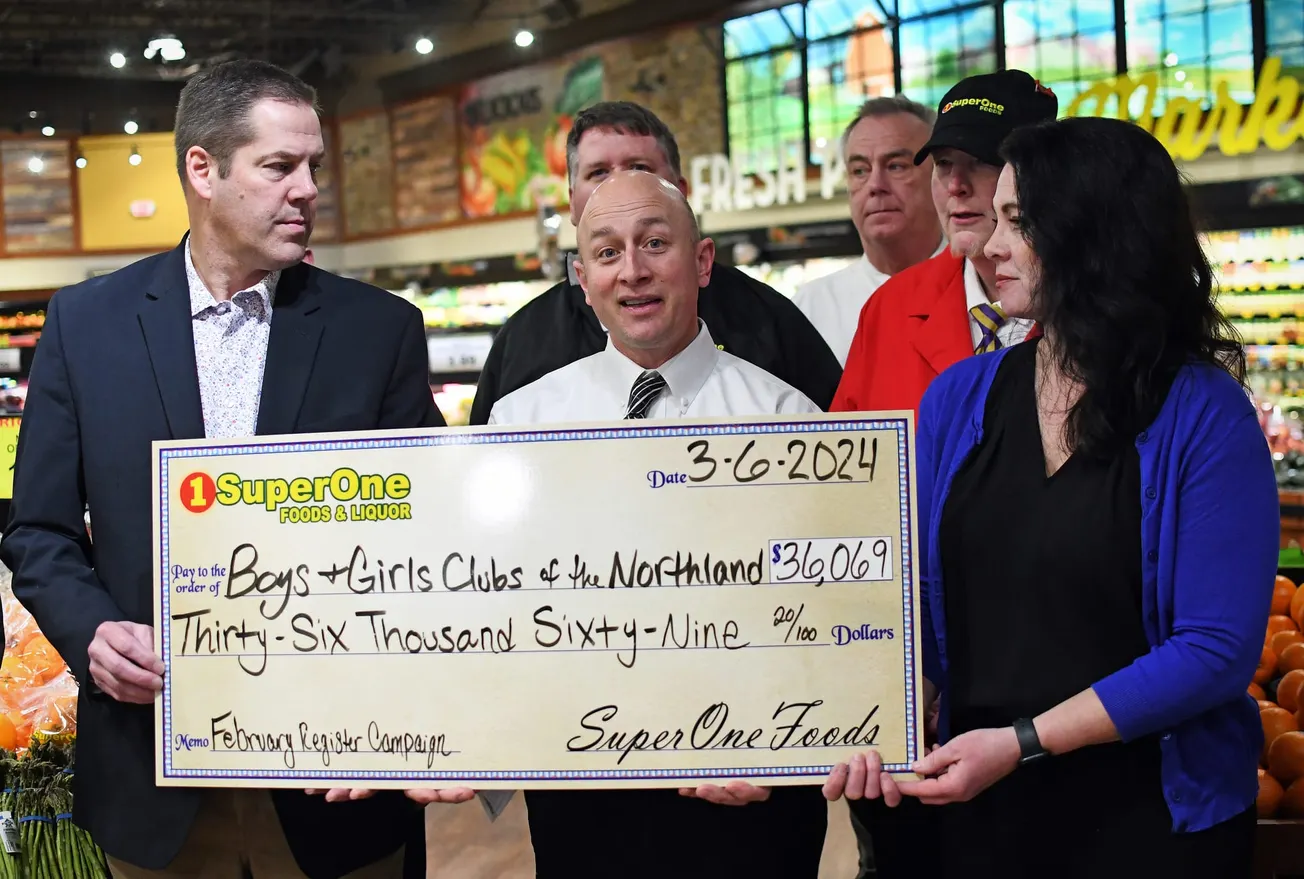 Super One makes major donation to Boys and Girls Clubs of the Northland