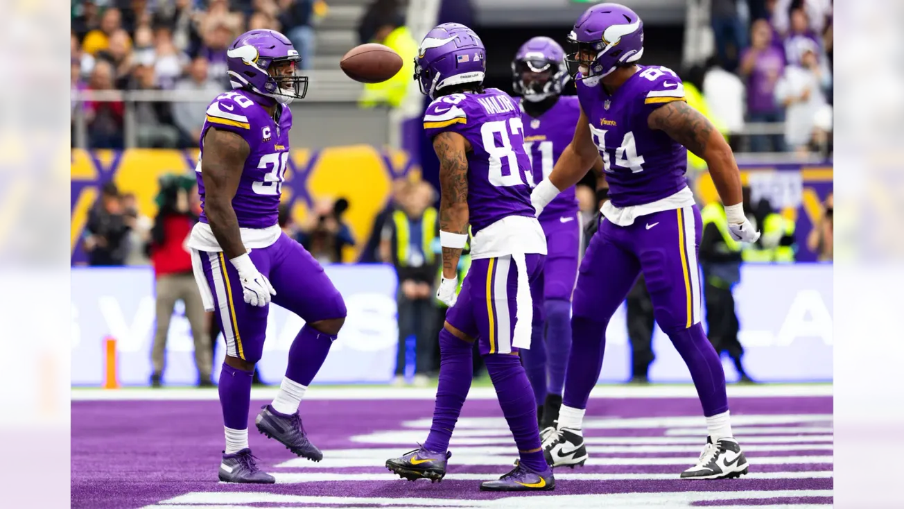 Memo to the Vikings' brass: Let's get the ol' downhill bruiser running back Ham more touches  this season