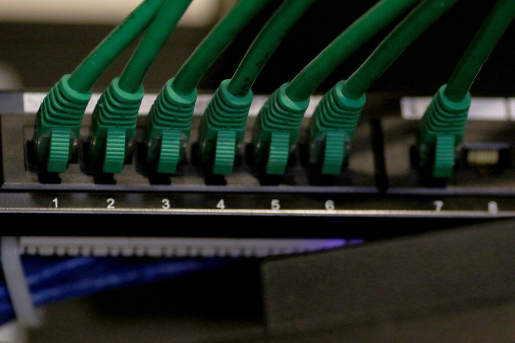 Minnesota to receive over $650 million to expand broadband access