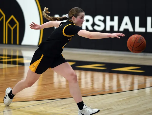 Duluth Marshall opens against Sauk Centre in state opener