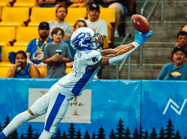 Johnson leads late rally as Monsters edge Beaumont at Amsoil