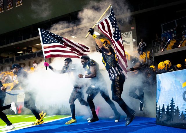 Photo of the Day: Minnesota Monsters take the field on Independence Day weekend