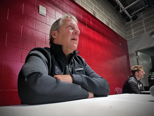 Minnesota Duluth extends three-time national champion Scott Sandelin through 2029-30