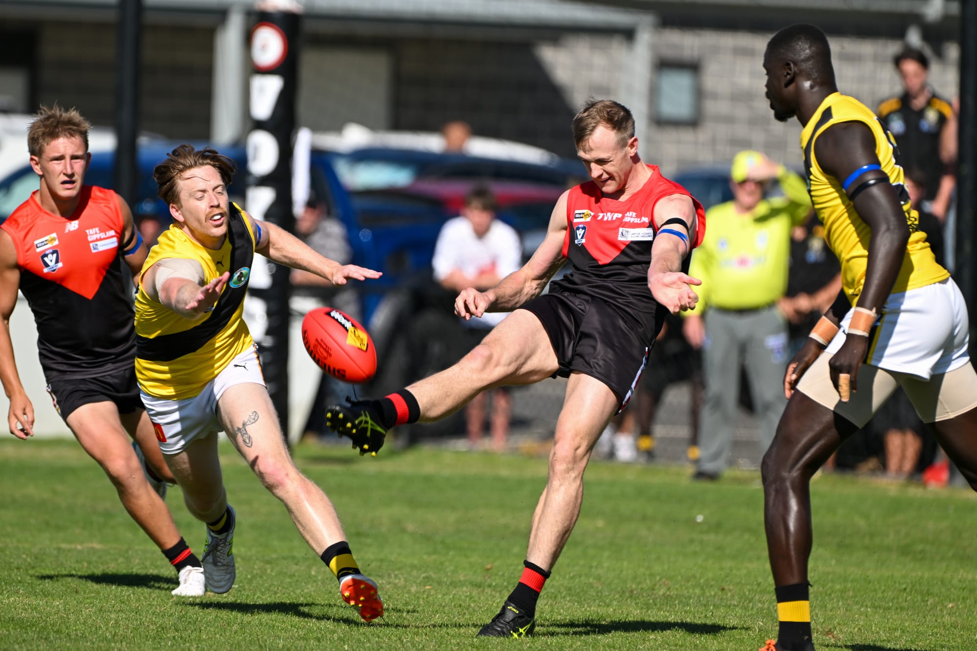 Gulls tumble to Tigers