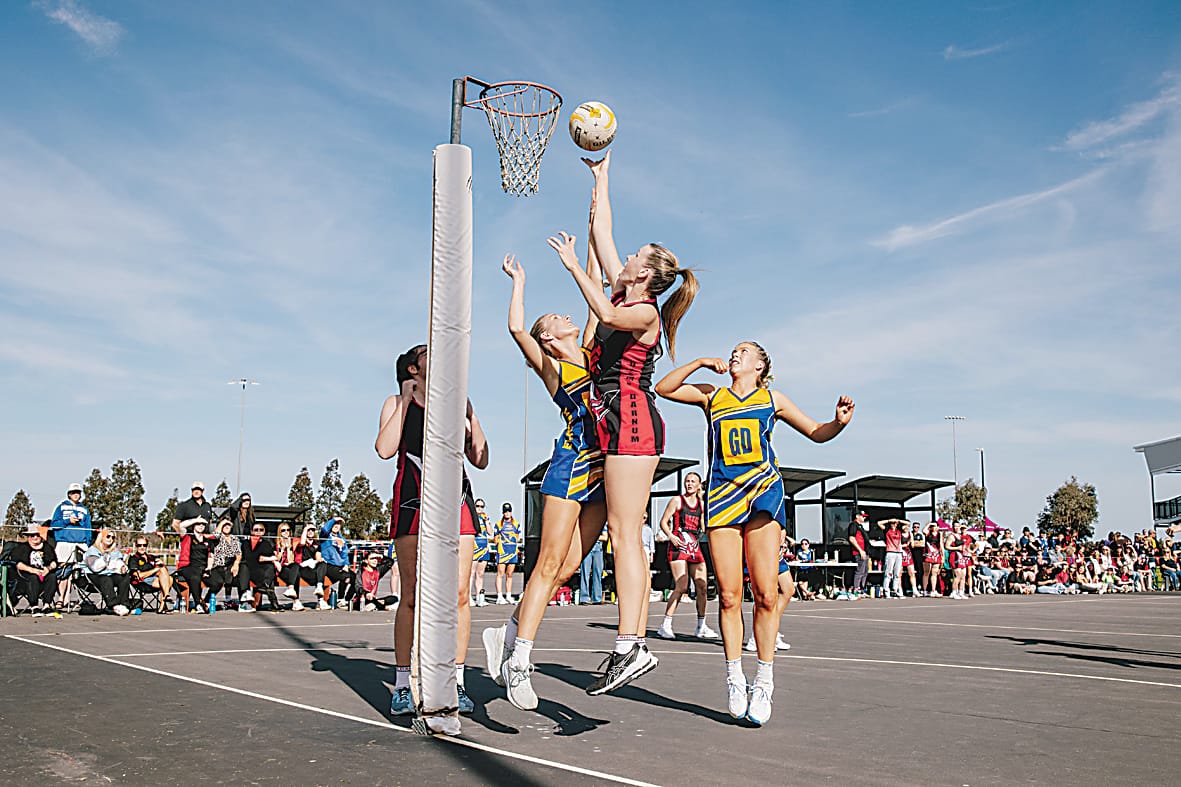 Bombers defeat Eagles