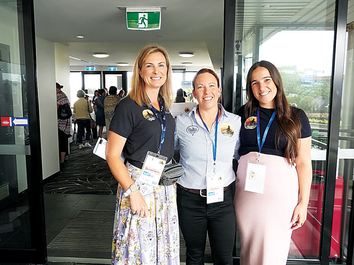 Record crowd celebrates women in dairy