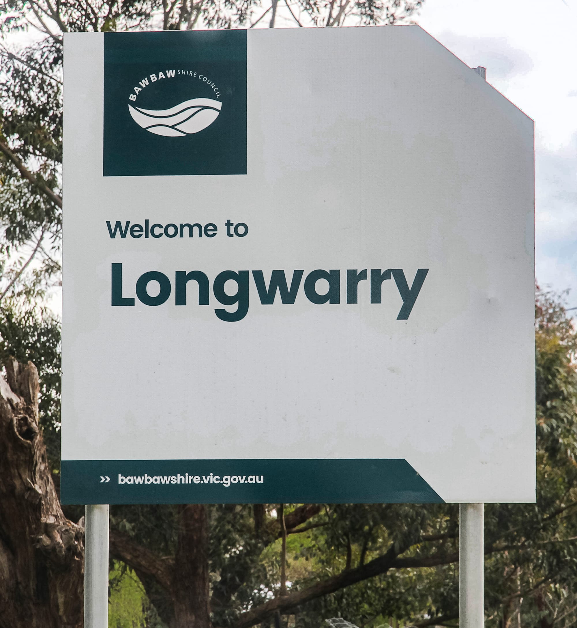 Footpath flip for Longwarry