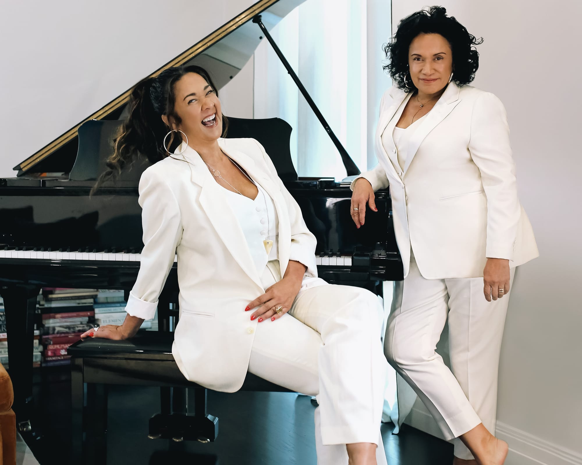 Vika and Linda return to WGAC