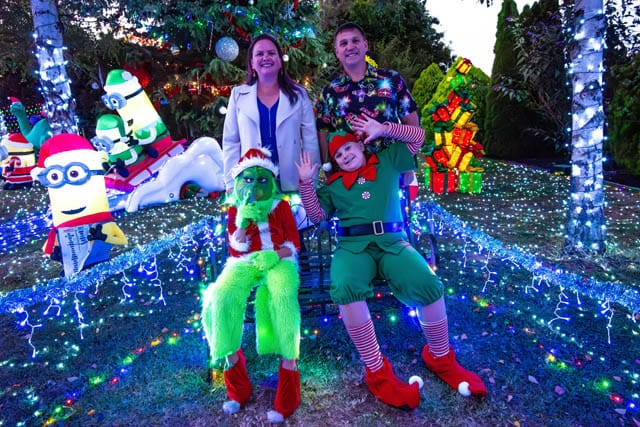 Christmas Lights- 5 Canterbury Close Drouin - 24.12.2024