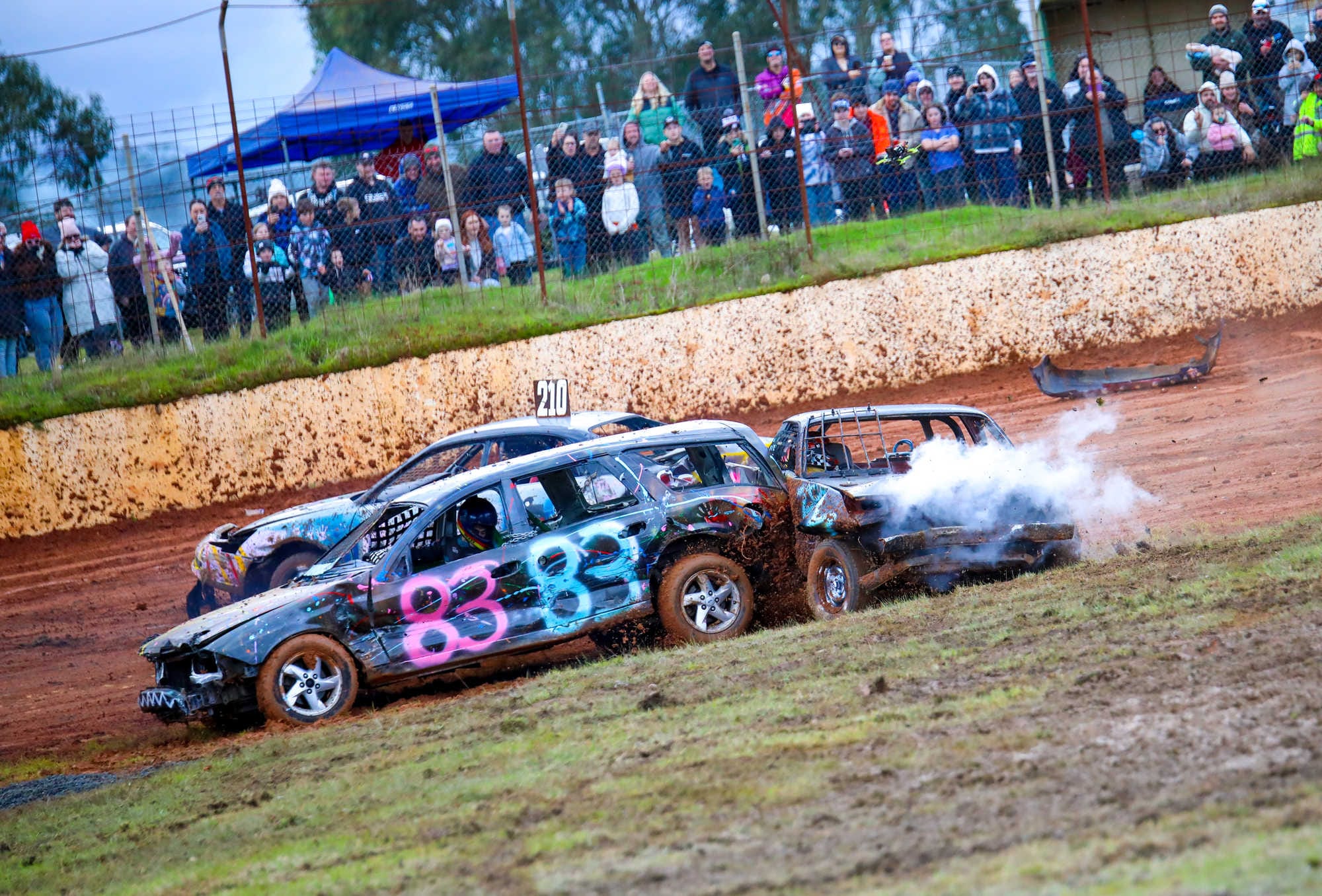 Demolition derby at Nyora
