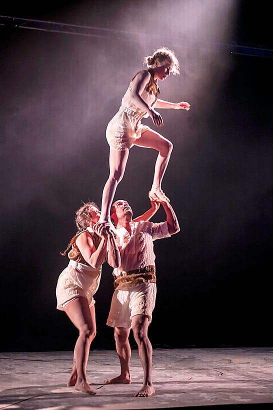 Exploring relationships with country through performance