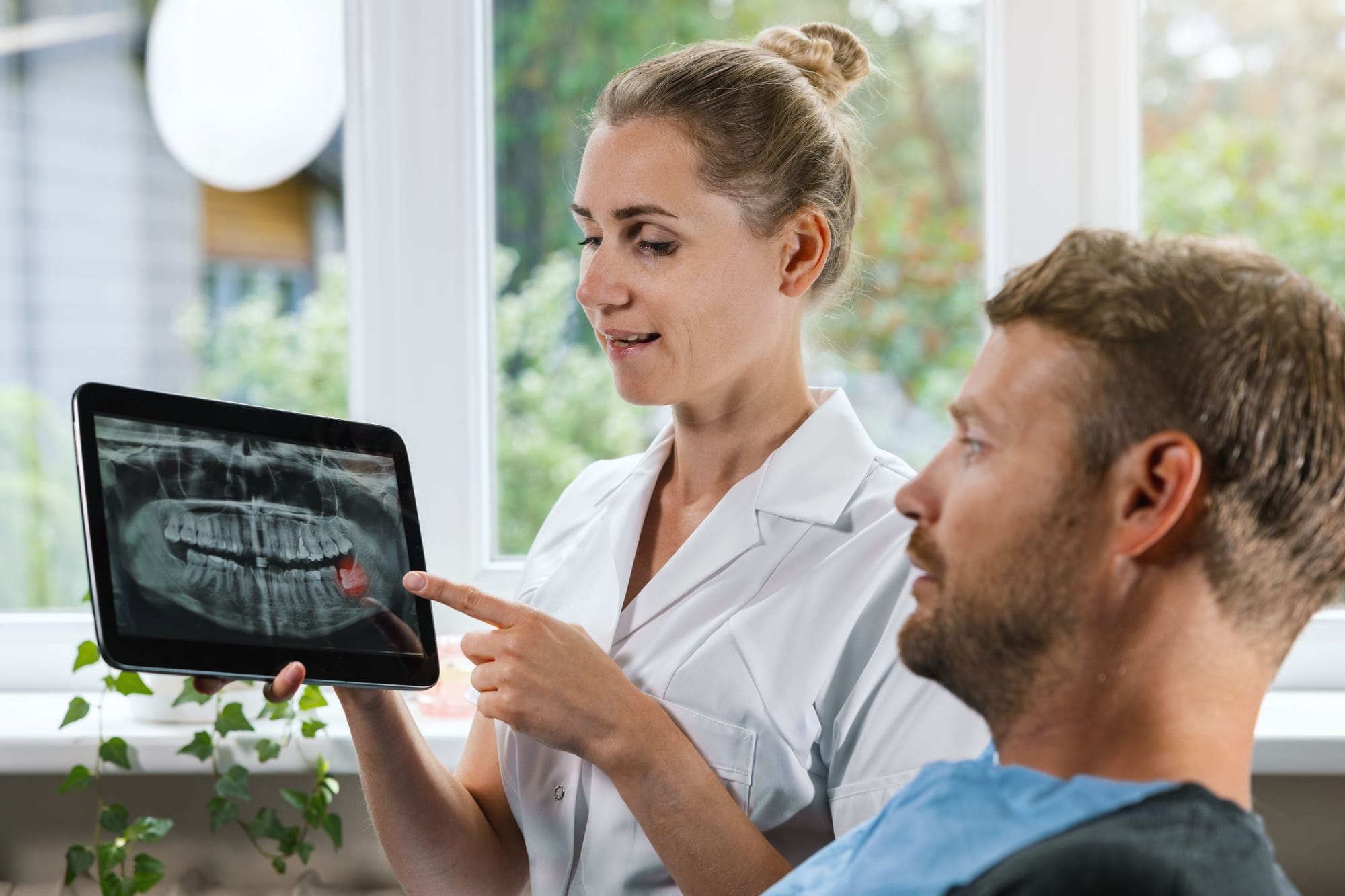 How to care for yourself: what to expect after wisdom tooth removal
