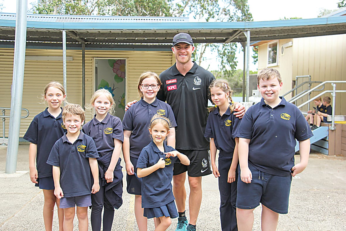Getting to know Collingwood's Tom Mitchell are Ellinbank students Yumi Taylor, Elijah Saward, Grace Janssen, Camille Hanley, Mia Rippon-Milner, Eliza Conroy and Xavier Donnelly.