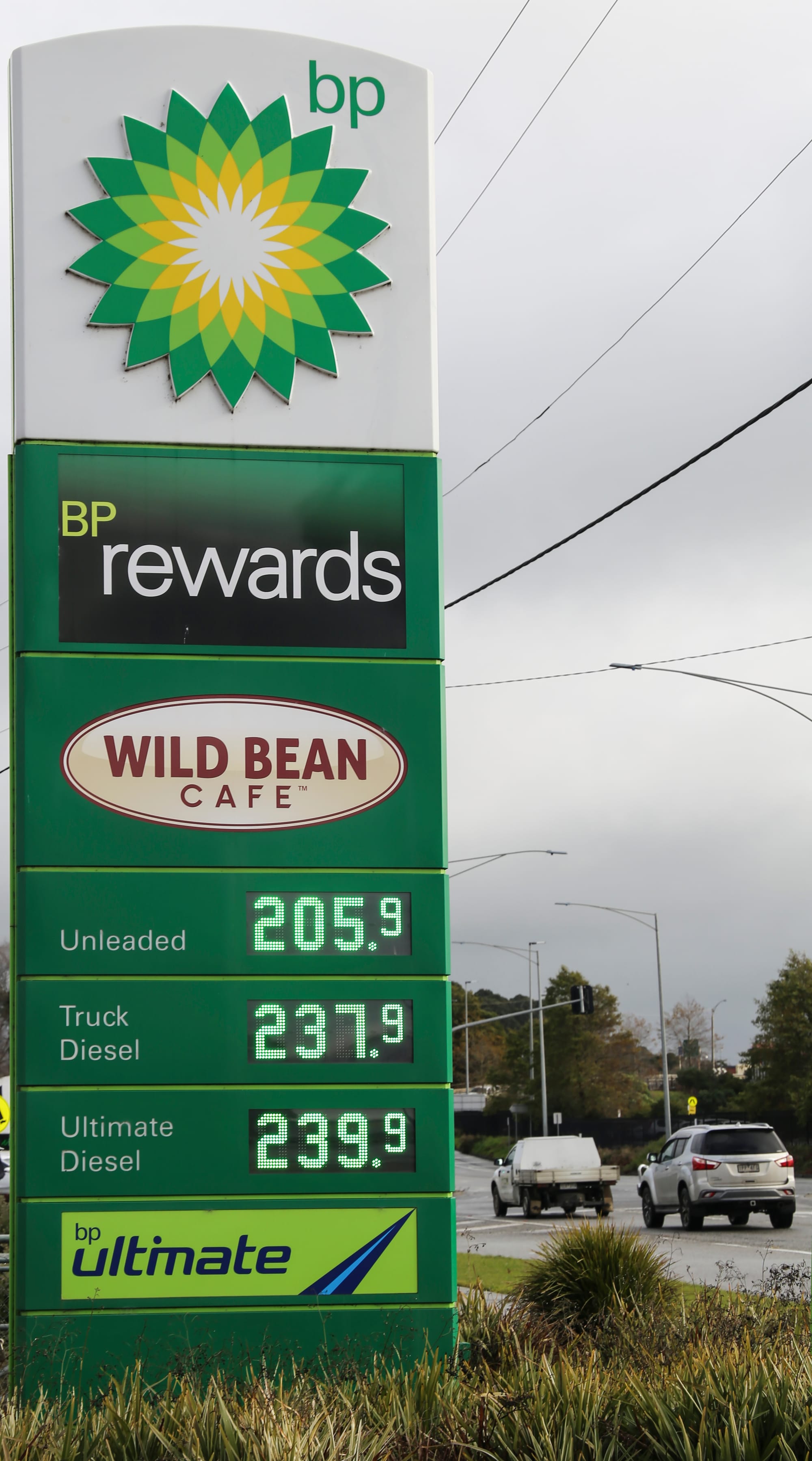 Find cheapest fuel with Servo Saver