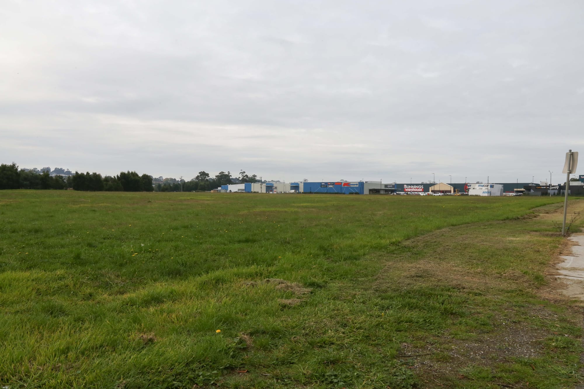 Vacant lot Bunnings - 17.05.2022