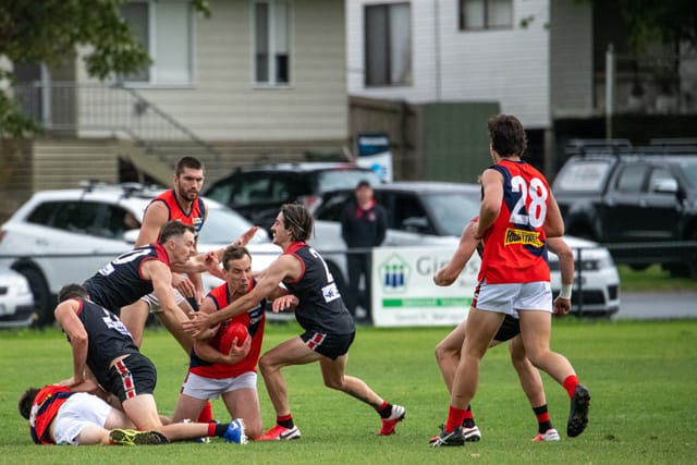 Football- Warragul Vs Bairnsdale (Seniors) 10-04-21 